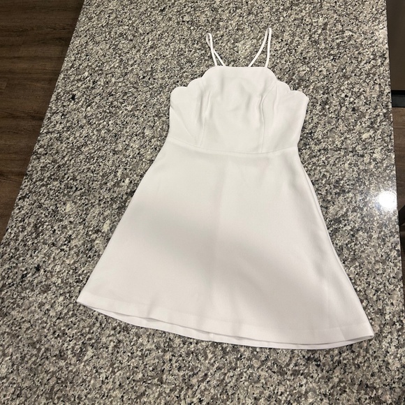 White Mini BCBG Dress Size 4 - Picture 1 of 3